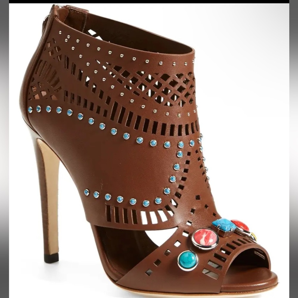 GUCCI Leather Laser Cut Lika Ankle Boot